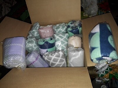 *Fleece BABY/KITTEN (SMALL) Blanket - BLUE With Teal/White/Lavender Pattern