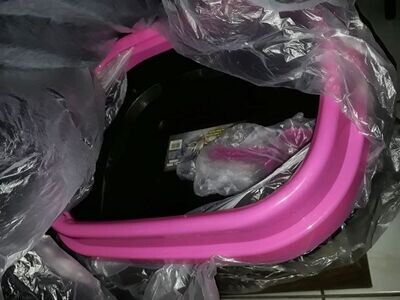 ​Animal Planet Litter Box w/Scoop