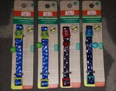 Animal Planet Breakaway Collar With Bell