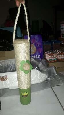 ​Animal Planet Scratching Post w/Hiding Mouse &amp; Hanging Flower