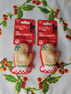 ( 1) Christmas RILEY &amp; REX Play Mitten Catnip Toy (Batting Cat Toy)