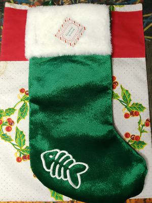 ( 1) Christmas Stocking Velvety Green Christmas Stocking with Fish Embroidery &amp; Plush For Cats (1 pc)