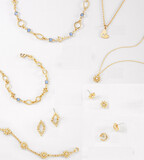 Pqte. Golden Jewelry W/ White Pearl Stones / Celeste Diamonice