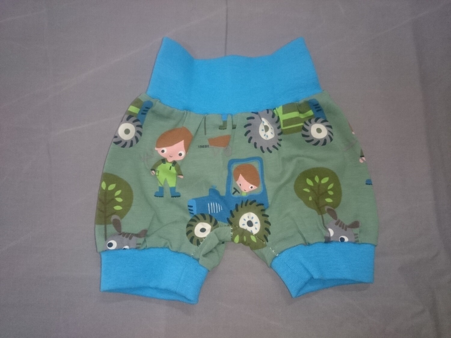 Ballon-Shorts Traktor