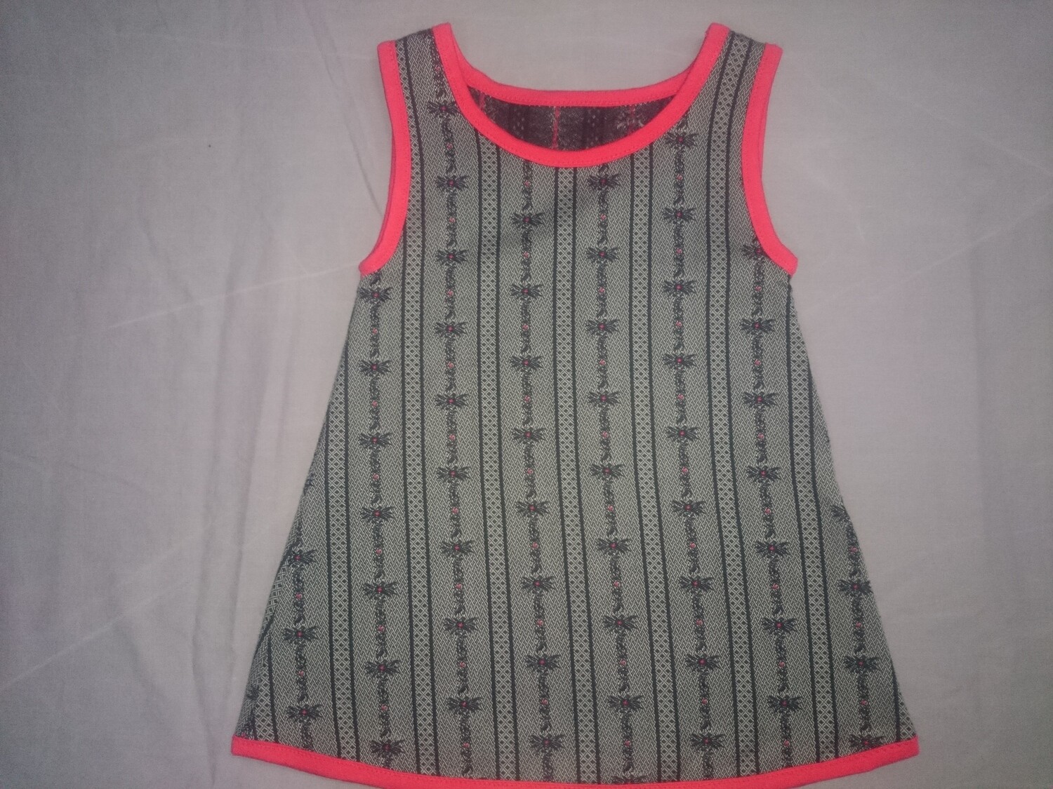 Trägerkleid Edelweiss grau-schwarz ab