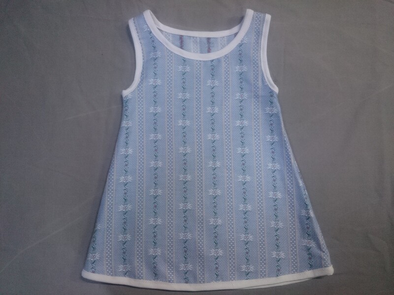 Trägerkleid Edelweiss hellblau ab