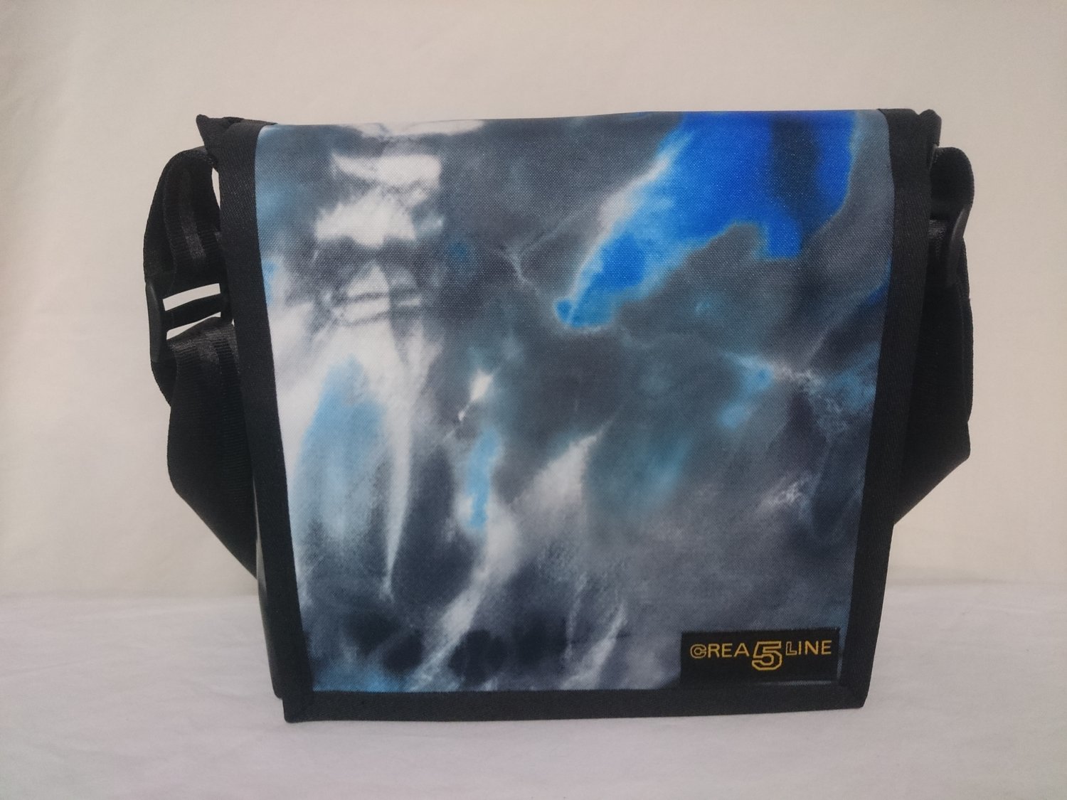 Handtasche klein blau/grau/weiss ab