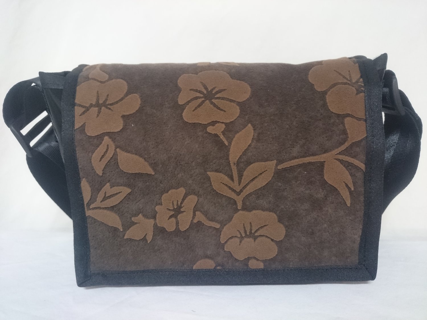 Handtasche mini / Blumen in silber, rot, braun oder schwarz ab