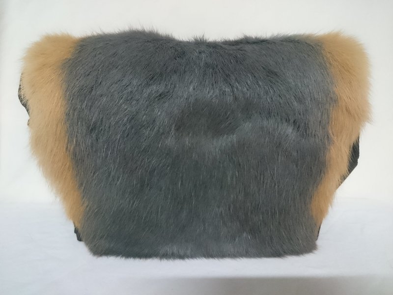 Handtasche mittel mit Hasenfell Loh grau/braun