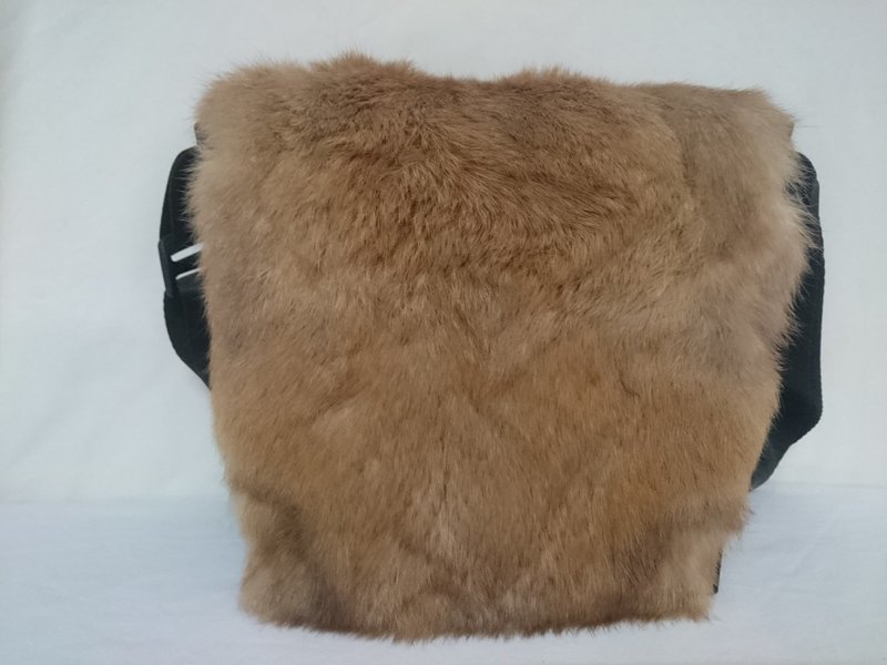 Handtasche klein mit Hasenfell braun