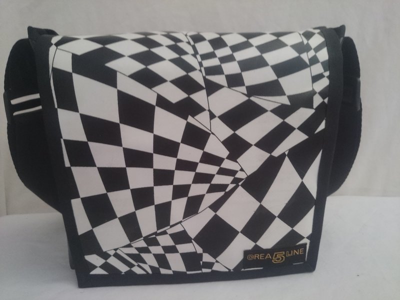 Handtasche klein / "Race"