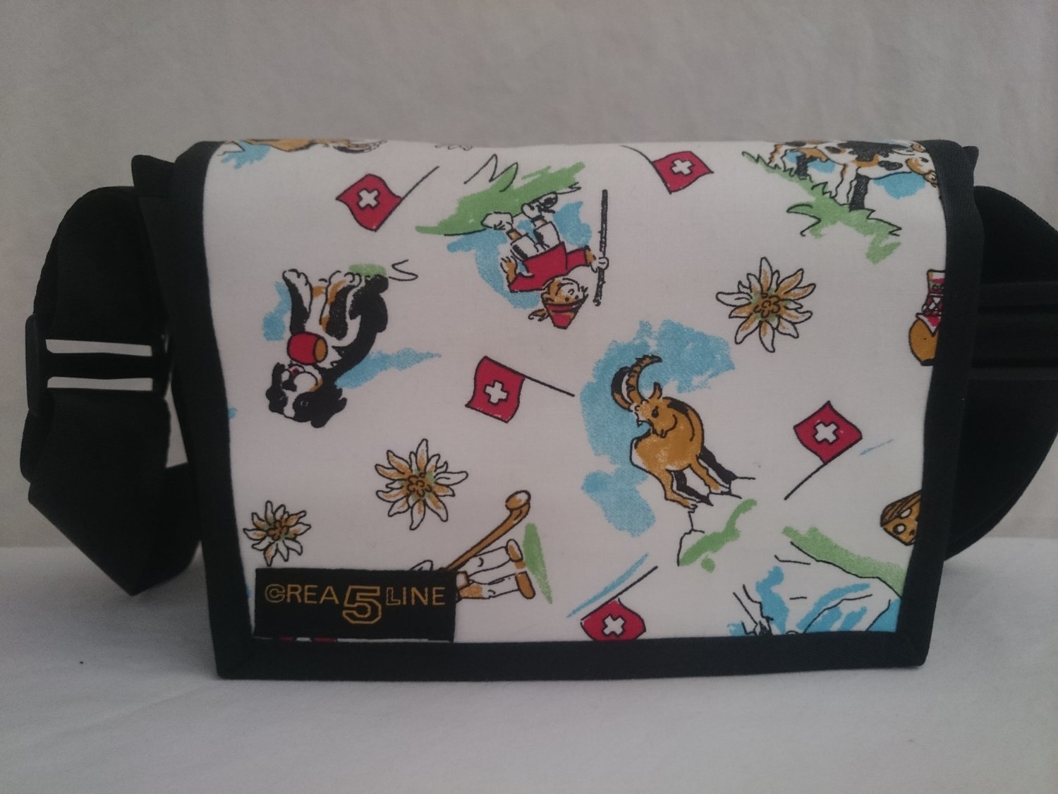Handtasche mini / "Schweiz" farbig ab