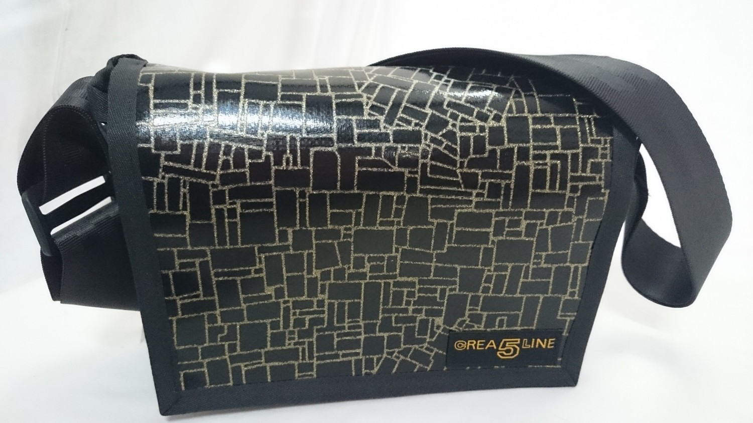 Handtasche mini / goldene Hüüsli ab
