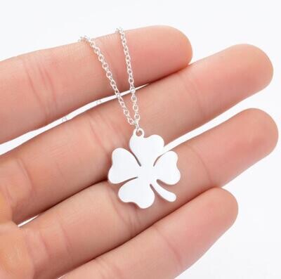 Vintage Lucky Four-Leaf Clover Necklace - Women&#39;s Stainless Steel Clavicle Chain