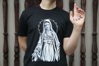 T-SHIRT