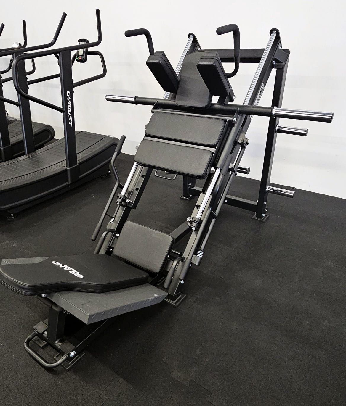 Máquina de Sentadillas y Hack Squat 2 en 1 Pro Grand Fitness