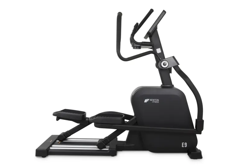 Elíptica Newton Fitness E9 Black Series Comercial Elíptica Newton Fitness E9 Black Series Comercial