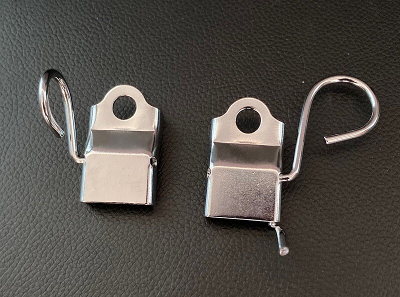 Kawasaki Top cable guide clamps x 2 92037-090  92037-104 Z1 Z900