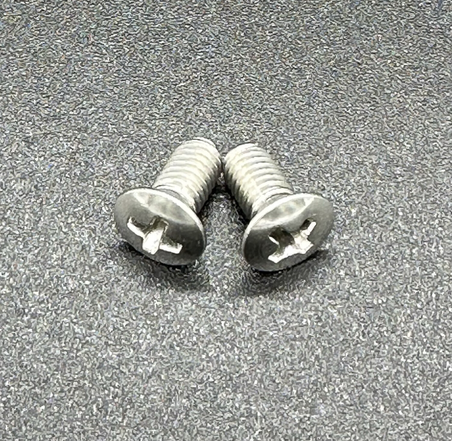 Kawasaki Replica Headlight Case Screws x 2 23019-024 (2 Options), Head Type: Oval Head Countersunk 5 x 10