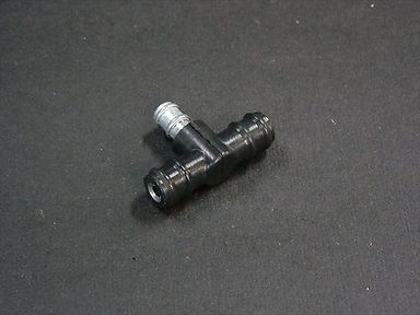 Kawasaki Z1 KZ Z 900 1000 fuel joint 16046-002 Kawasaki Z1 KZ Z 900 1000 fuel joint 16046-002