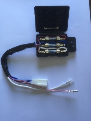 kawasaki Z 400 Z900A4 KZ Z 1000 A1 A2 Z1RD1 Fuse Box 26004-035  26004-1002