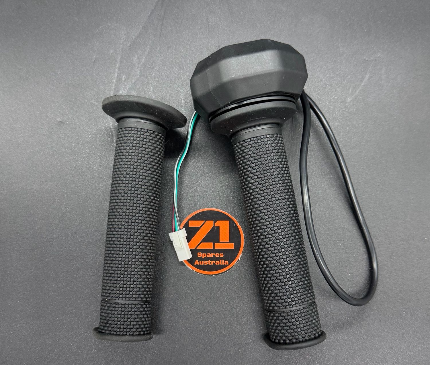 e5 Electronic Hall throttle grip_ Black color