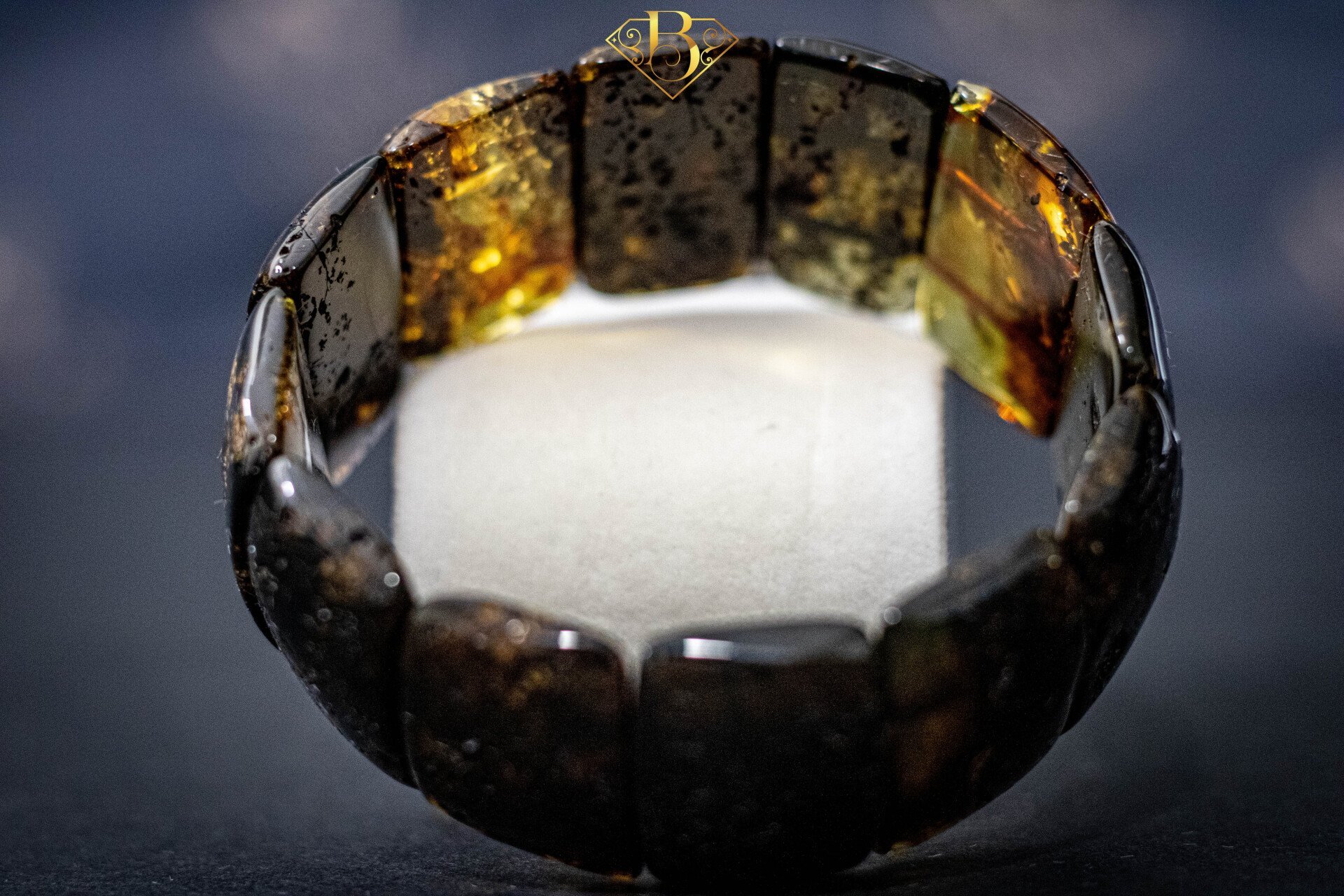 Dark Green Amber Bracelet (Heavy)