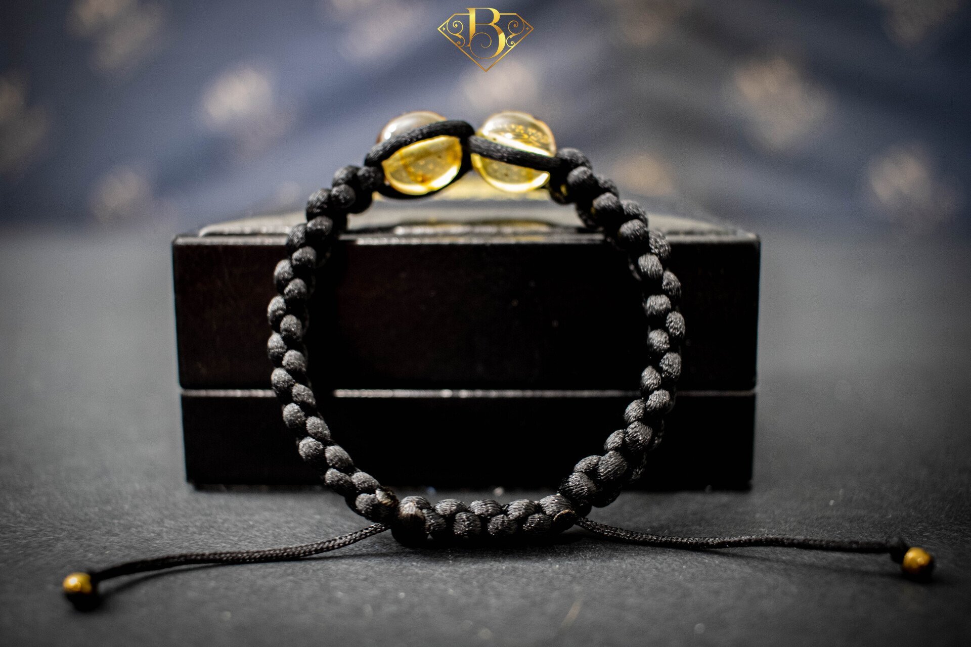 Insect Amber Macrame Bracelet Black
