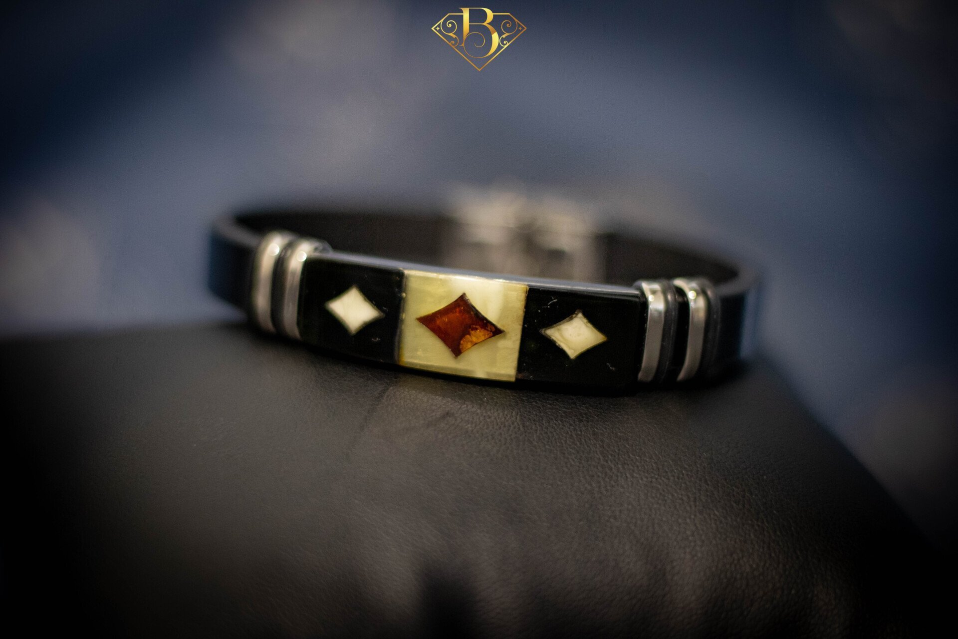 Black/Yellow color Amber Leather (Diamond)