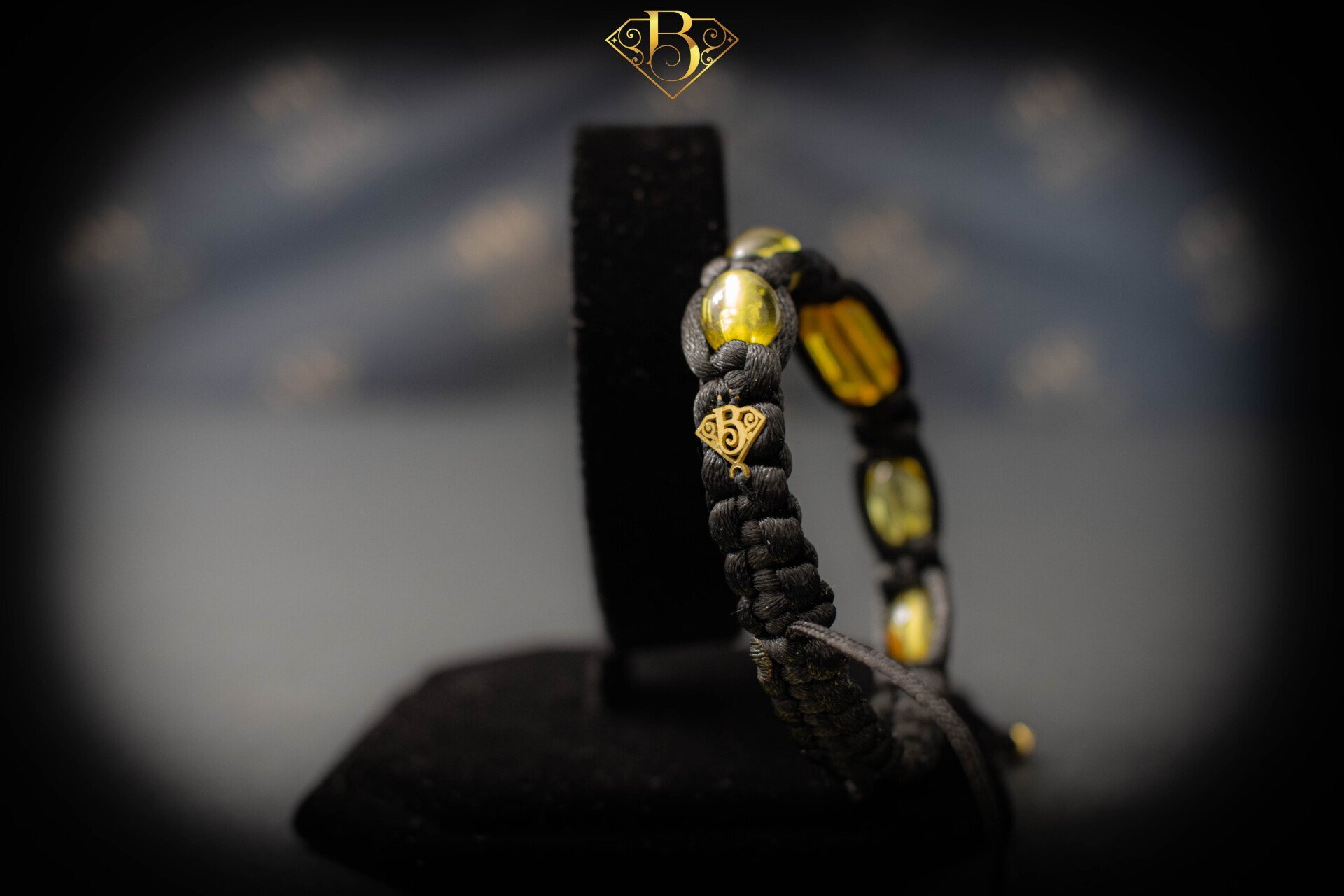 5 Beads Amber Macrame Bracelet (Light Yellow)