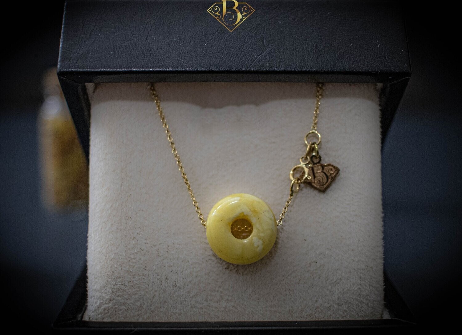 Light Yellow/White Donut