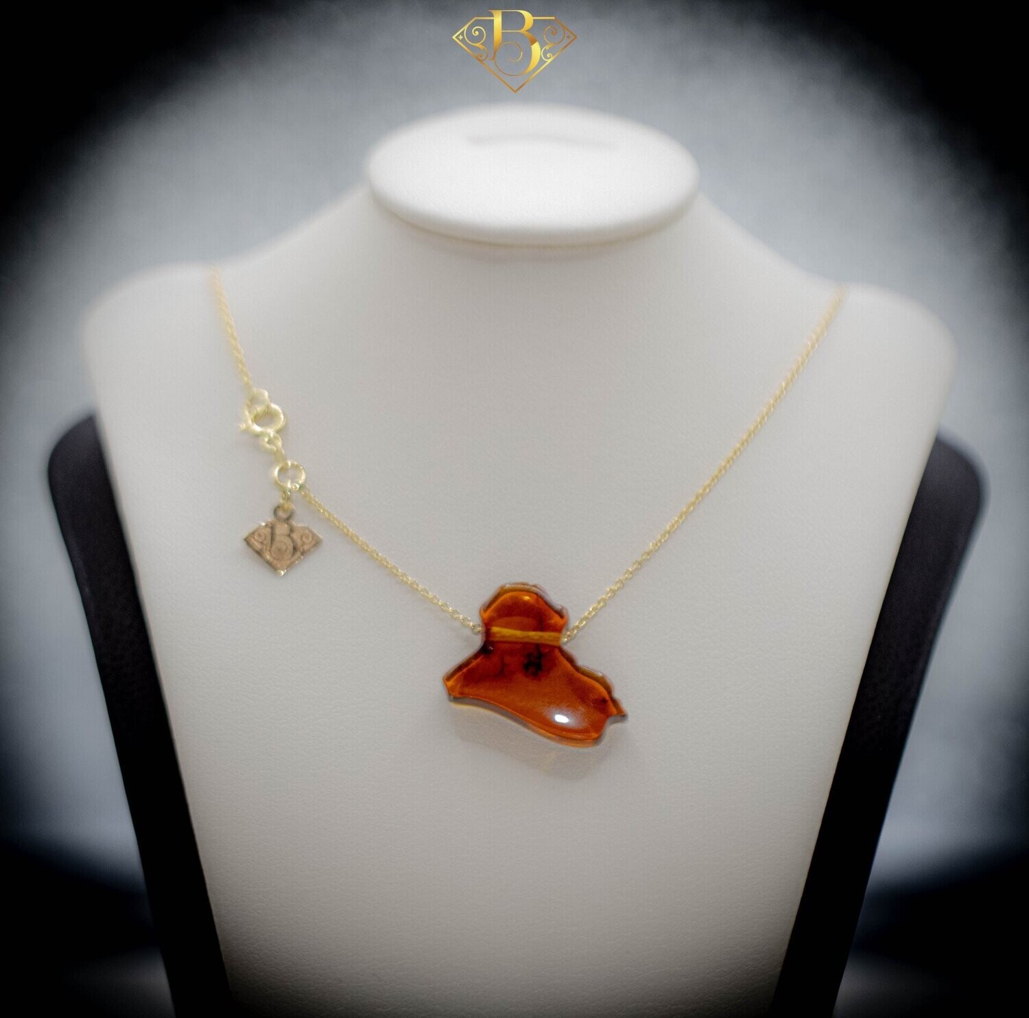 Iraq Necklace (Dark Honey Color)