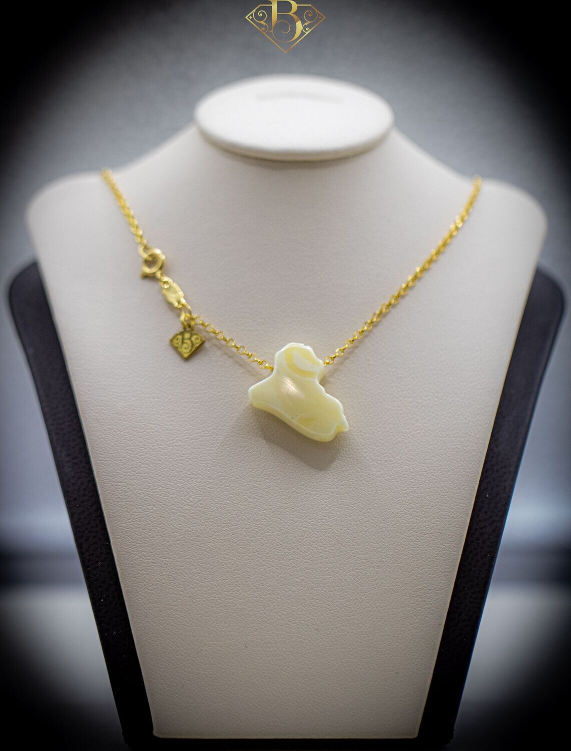 Iraq Necklace (Creamy White Color)
