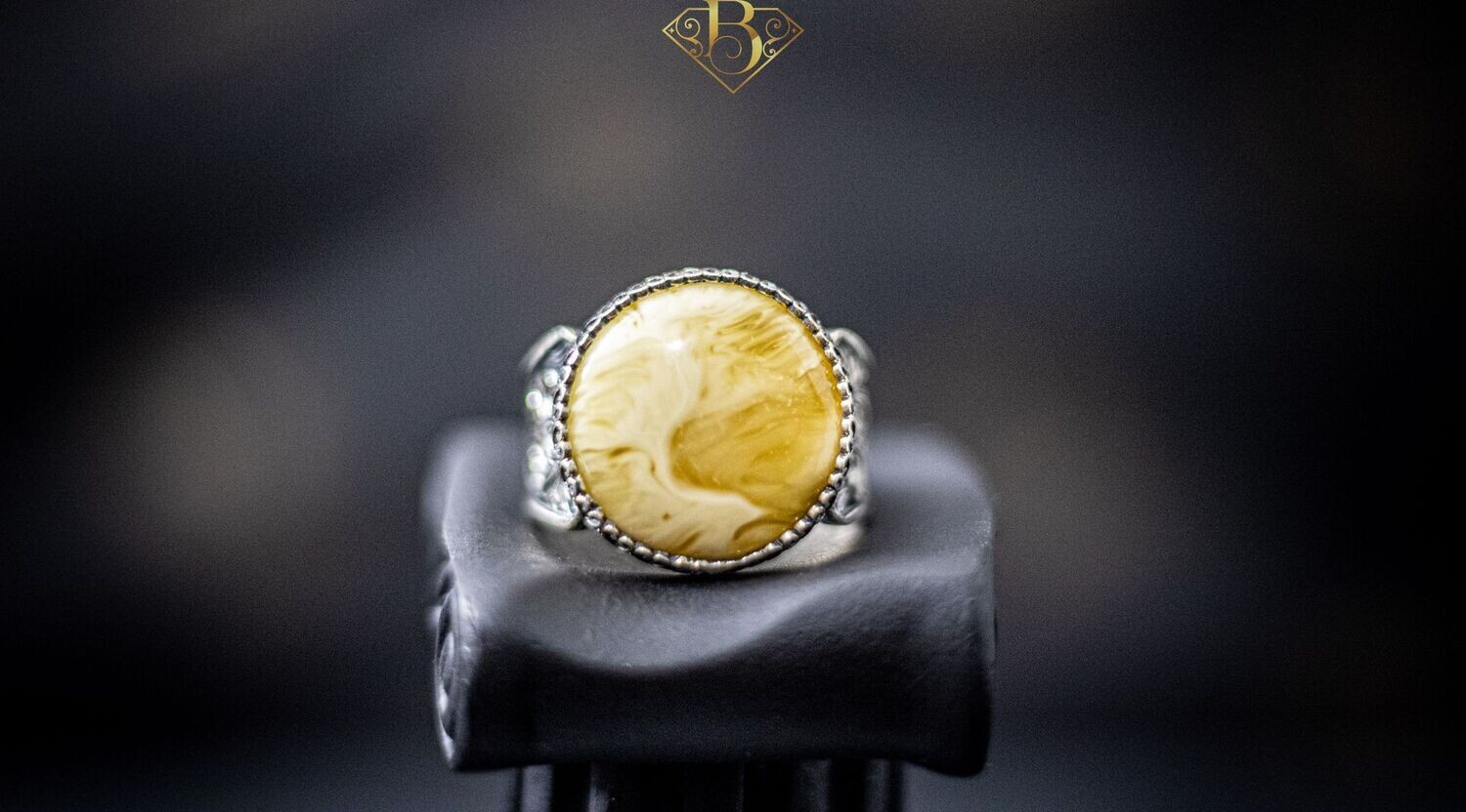 Amber Silver Ring (Round Shape)
