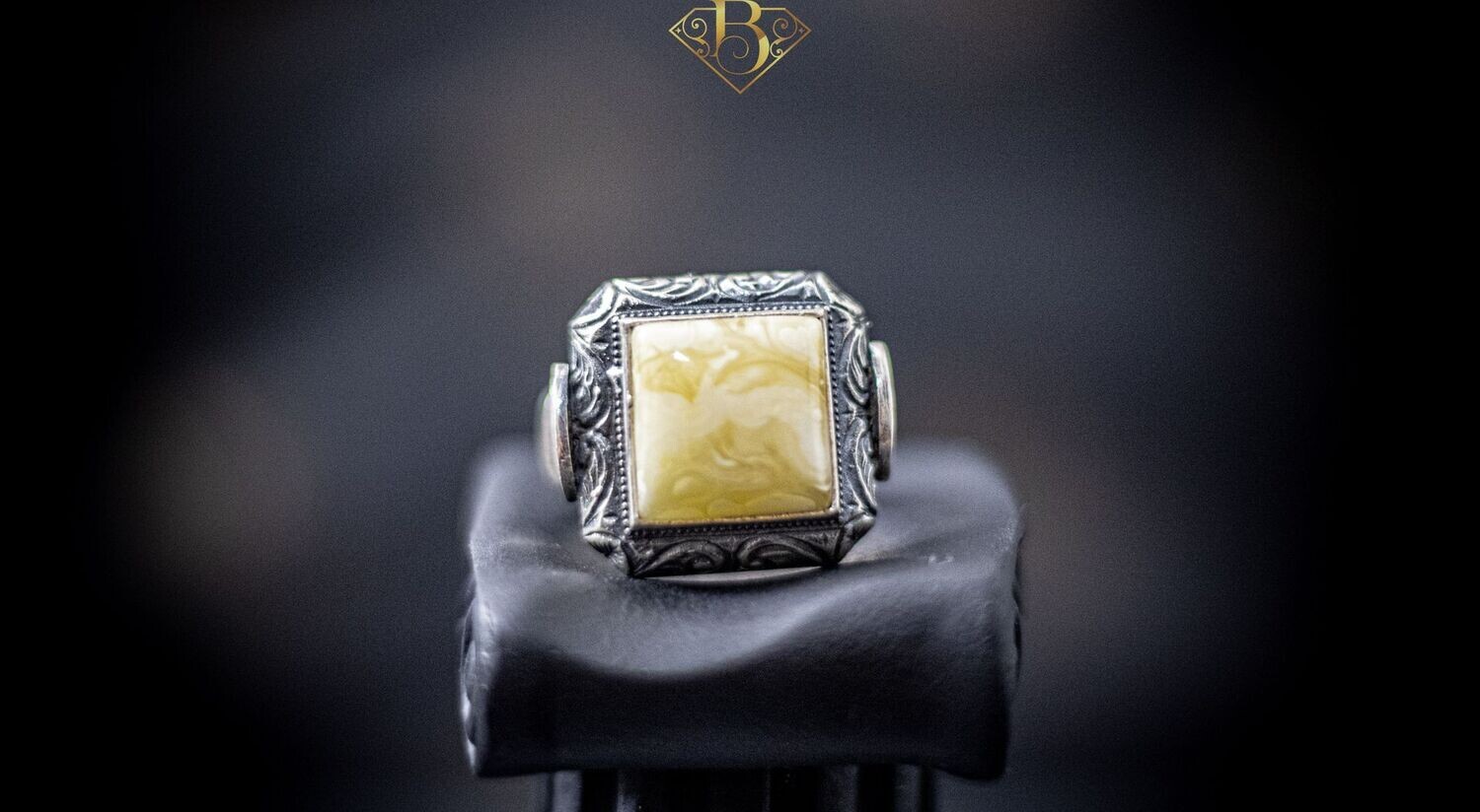 Amber Silver Ring (Square Shape2)