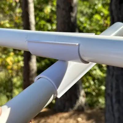 Snap Cross PVC connector for attaching 2 pipes perpendicular or in parallel for ridge beams and walls