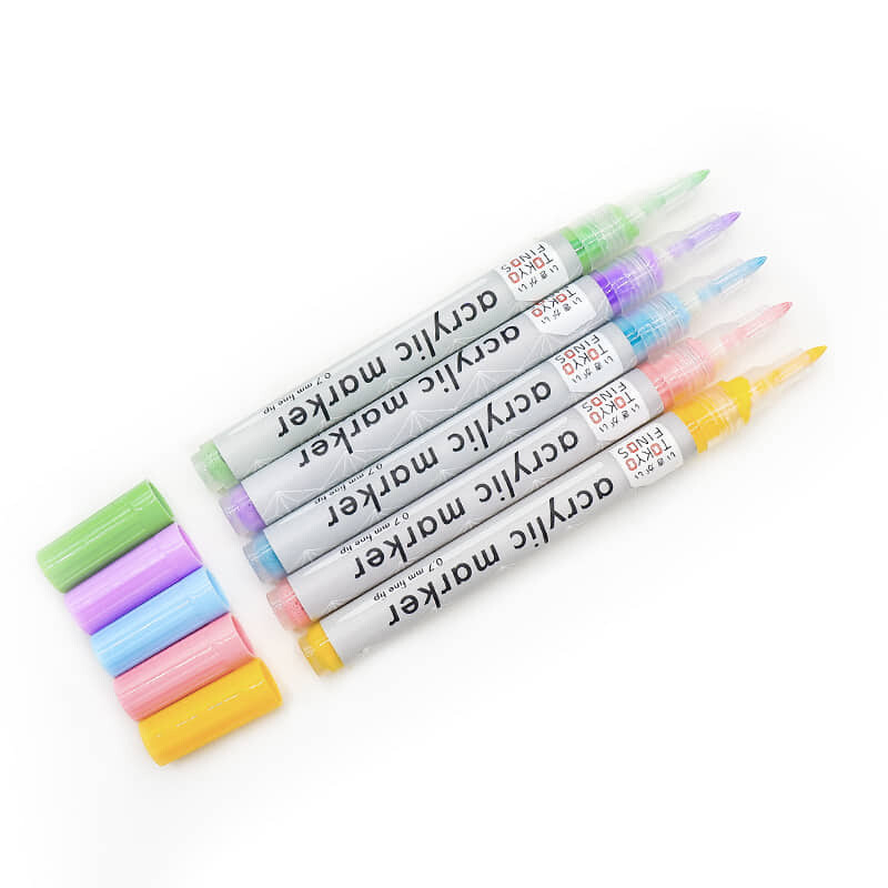 Tokyo Finds Acrylic Marker