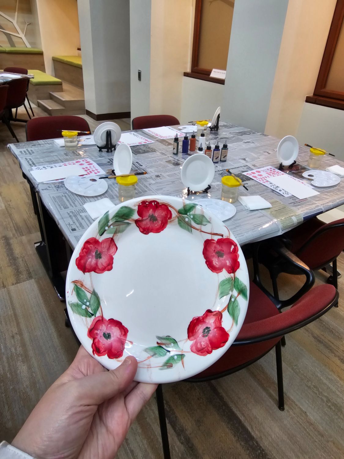 One-Stroke Acrylic Painting on Ceramics Workshop