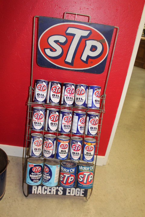 STP OIL CAN DISPLAY