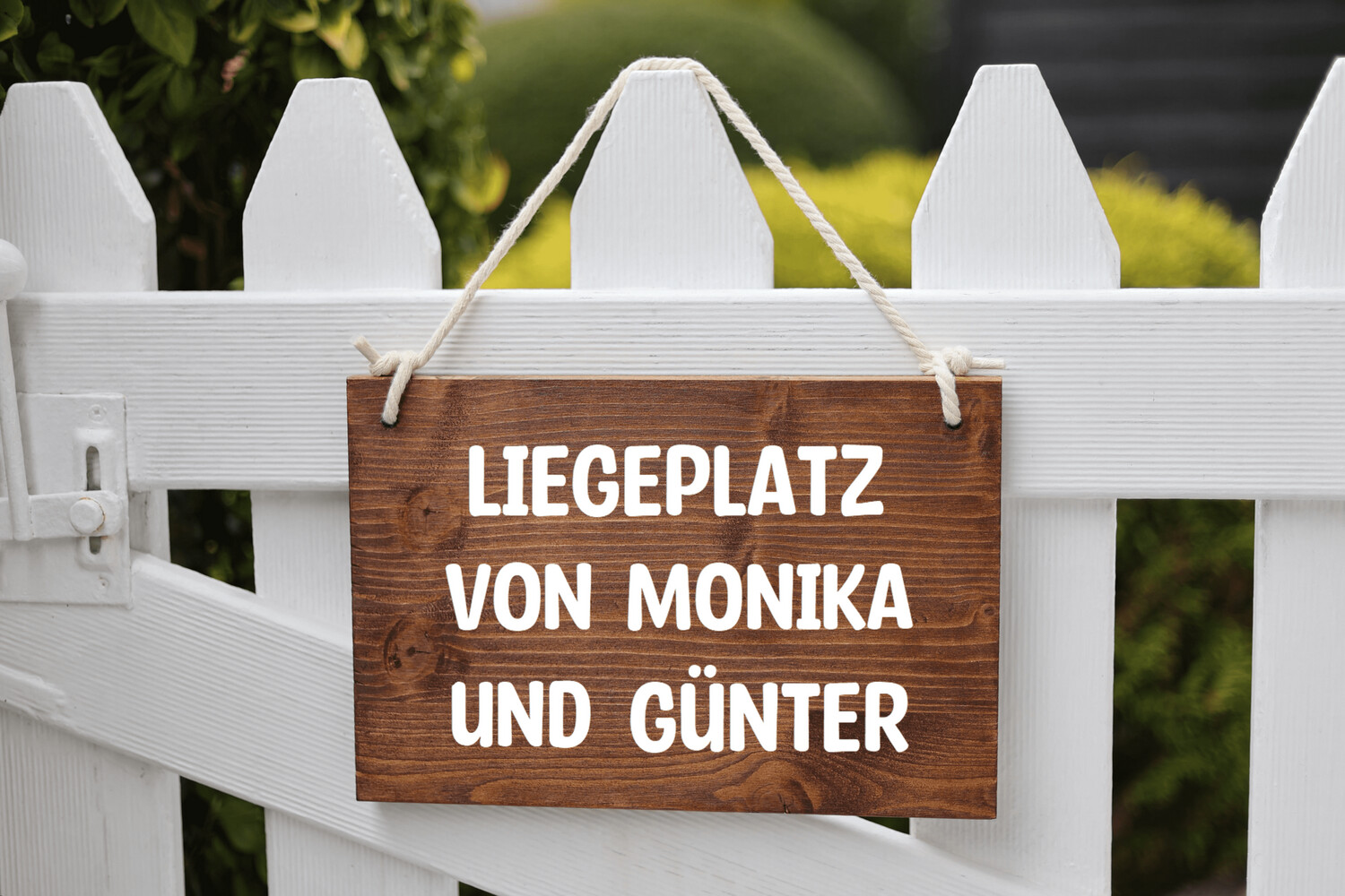 Holzschild Liegeplatz personalisierbar