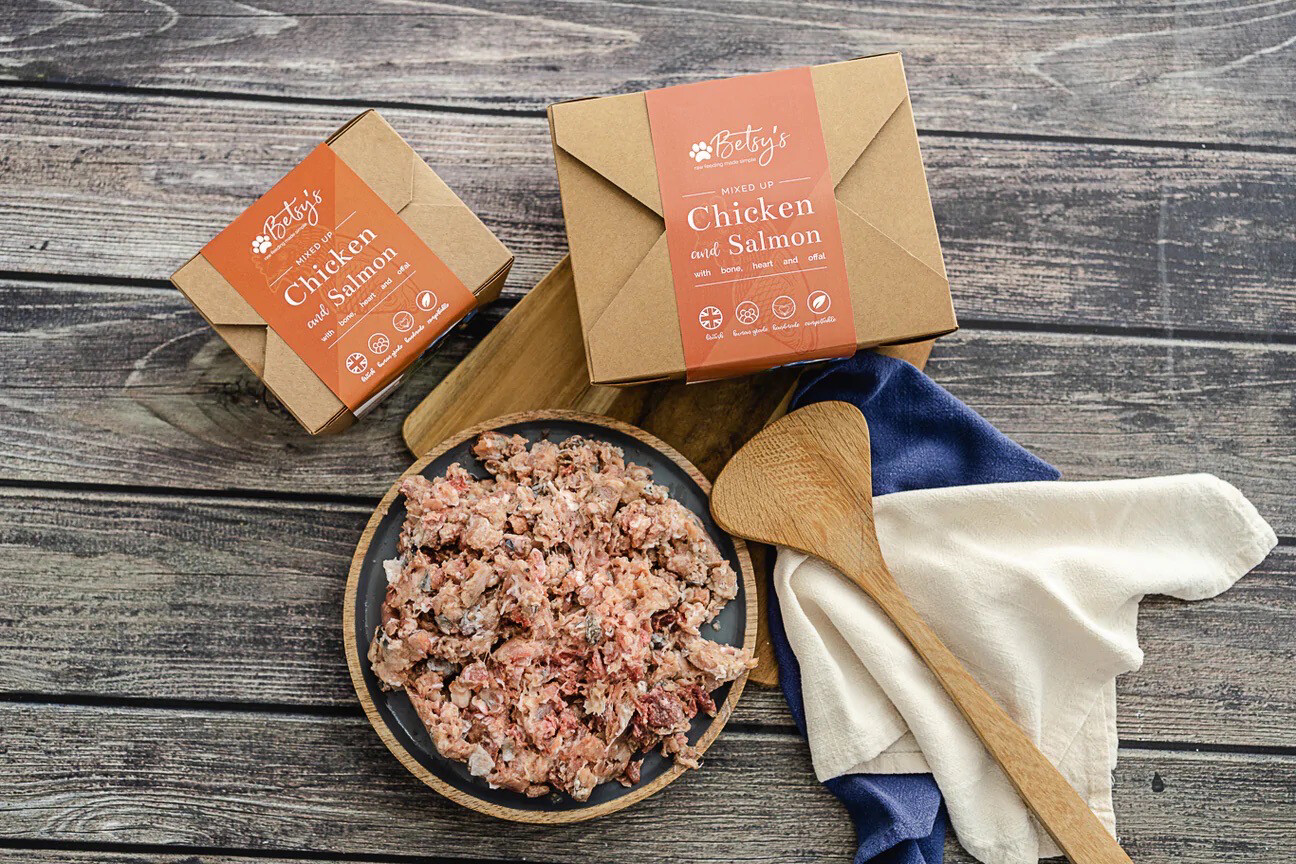 Betsys Chicken & Salmon 1kg