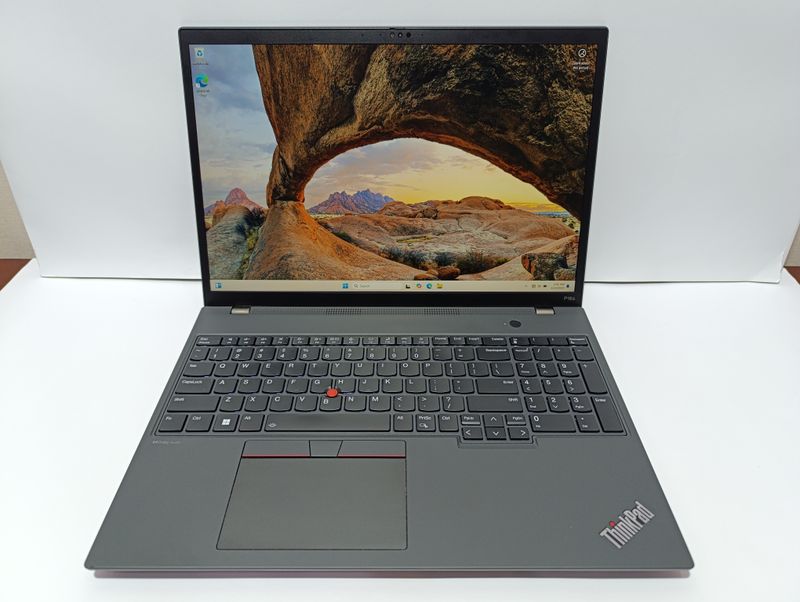 Преміальна корпоративна робоча станція THINK PAD P16s GEN2  (12/2023) Core I7 13th gen / 16GB RAM / SSD 512GB / RTX A500 / ОФІЦІЙНА ГАРАНТІЯ ДО 12/2026 року!!!