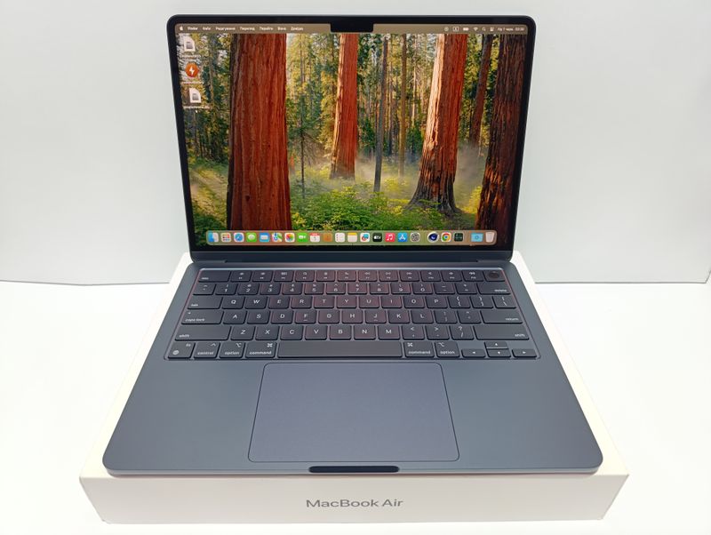 ІДЕАЛЬНИЙ 03/2025! КАСТОМНИЙ Macbook Air 13.6 M3 Midnight TOP 24GB RAM/швидкий 2-чіповий SSD 512GB!/ПОВНИЙ КОМПЛЕКТ + чохол / Apple Care до 03/2026!