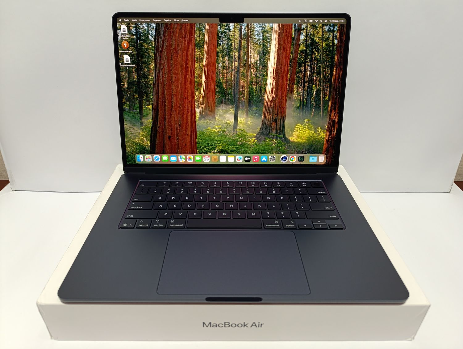 НОВА МОДЕЛЬ 2025 лише 5 цикли! Macbook Air 15 M4 Midnight 04/2025! 16GB RAM/2-х чиповий швидкий SSD 512GB/ APPLE CARE 04/2026 ПОВНИЙ КОМПЛЕКТ + чохол