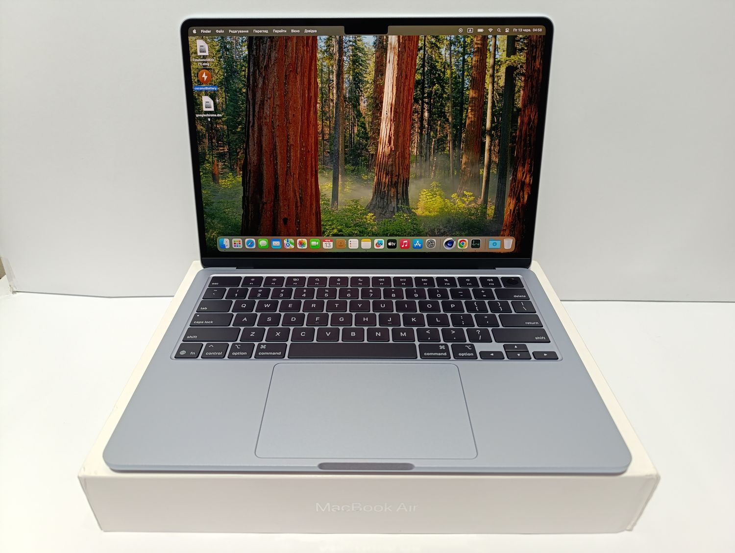 НОВА МОДЕЛЬ ТА КОЛІР! OPEN BOX 4 цикли 04/2025! ТОПОВИЙ Macbook Air 13.6 M4 SKY BLUE TOP 24GB RAM/швидкий 2-чіповий SSD 512GB!/ПОВНИЙ КОМПЛЕКТ + чохол / Apple Care до 04/2026!