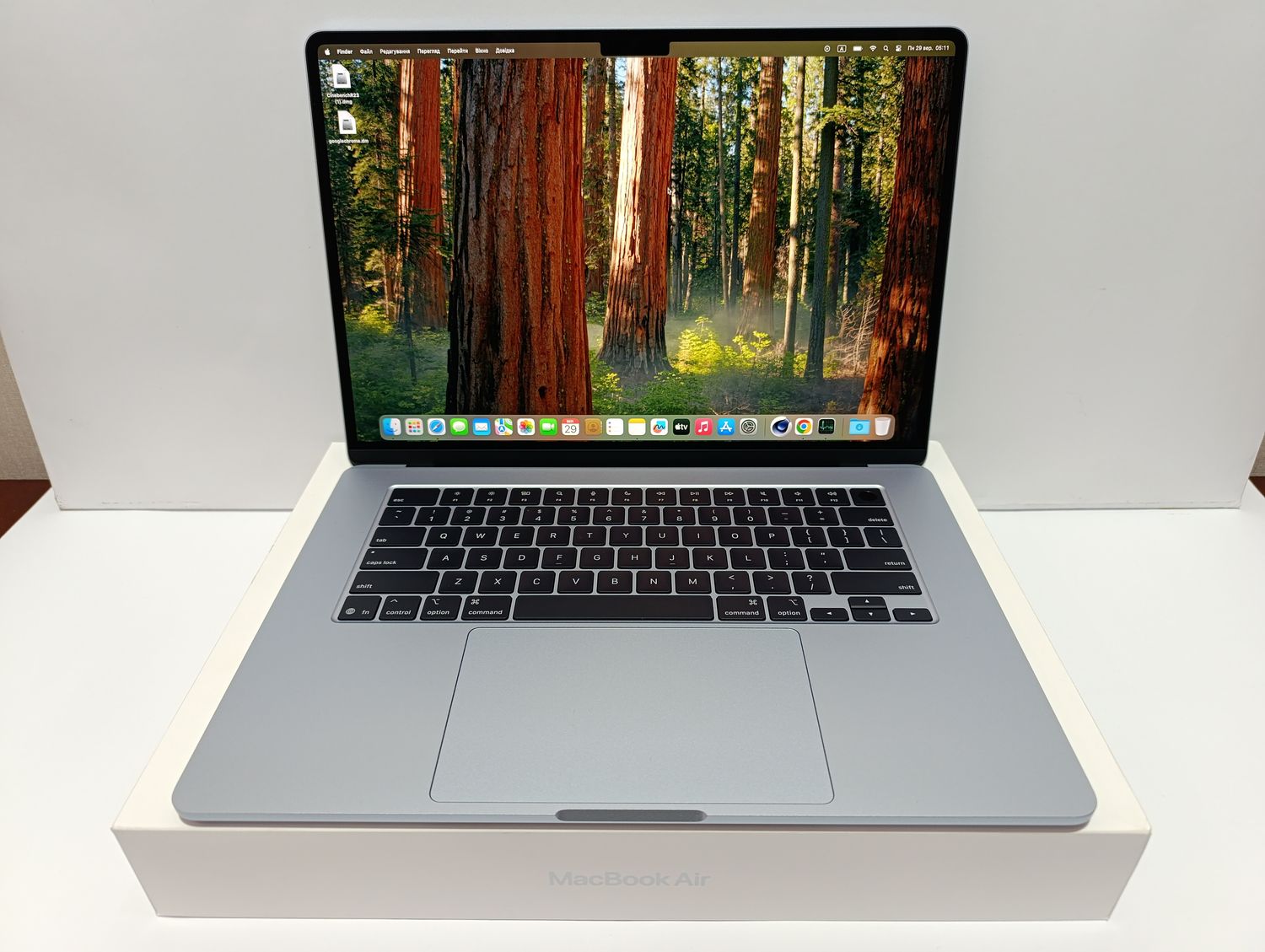 НОВА МОДЕЛЬ 07/2025 лише 7 циклів! Macbook Air 15 M4 НОВИЙ КОЛІР SKY BLUE M4 chip with 10-core CPU 10-core GPU 16GB RAM/2-х чиповий швидкий SSD 512GB/ APPLE CARE 07/2026 ПОВНИЙ КОМПЛЕКТ + чохол