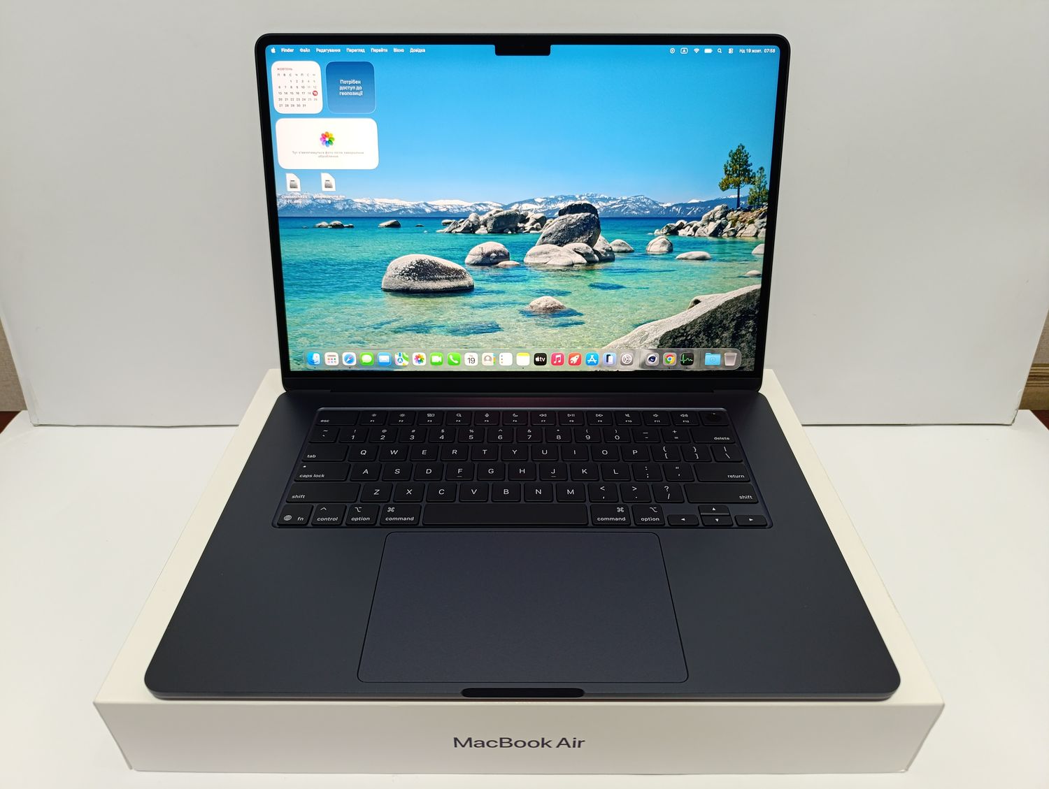 У ЛІСАБОНІ! OPEN BOX 09/2025 макбуку 1 місяць, 2 цикли! Macbook Air 15 M4 Midnight 16GB RAM/2-х чиповий швидкий SSD 512GB/ APPLE CARE 09/2026 ПОВНИЙ КОМПЛЕКТ + чохол