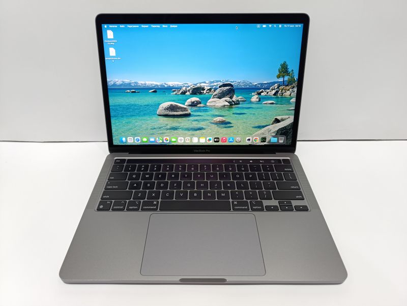 Macbook PRO 13 M1 2022 Space Gray 16GB RAM/ SSD 256GB / лише 200 циклів + чохол