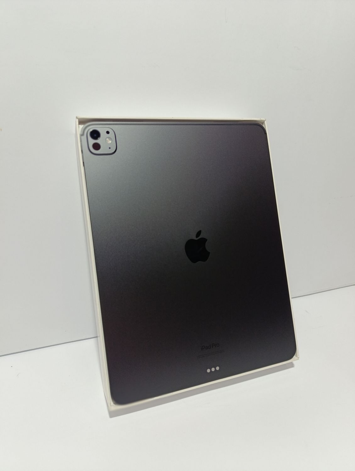 ТОПОВИЙ APPLE iPAD PRO 13 M4 NANO SCREEN 1TB 16GB RAM!!! Space Black (MWRF3) БАТАРЕЯ 100% лише 14 циклів!! ПОВНИЙ КОМПЛЕКТ