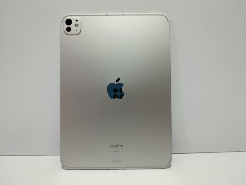 ІДЕАЛ Apple iPad Pro 11 CELLULAR 2025 M4, 512GB, Silver, Wi-Fi + ESIM (MVW43) батарея 100% НАЙНИЖЧА ЦІНА ПО УСІЙ ЄВРОПІ!